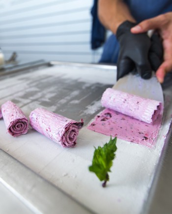 Location Machine à Glaces Thaïlandaise – Ice Roll et Plaque Glacée