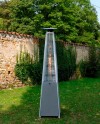 Parasol chauffant pyramide 13 kW gris – Location chauffage extérieur événement